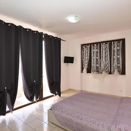 Complesso Mediterraneo - Posizione Panoramica Con Spazi Esterni, Clima E Posti Auto Apartman Literno