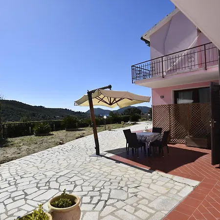 Apartment Complesso Mediterraneo - Posizione Panoramica Con Spazi Esterni, Clima E Posti Auto Literno