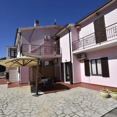 Complesso Mediterraneo - Posizione Panoramica Con Spazi Esterni, Clima E Posti Auto Apartment Literno